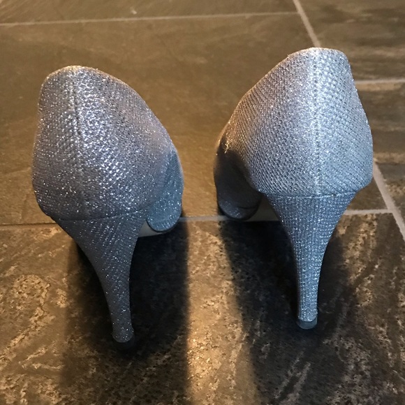 Call it Spring pumps - Picture 4 of 5